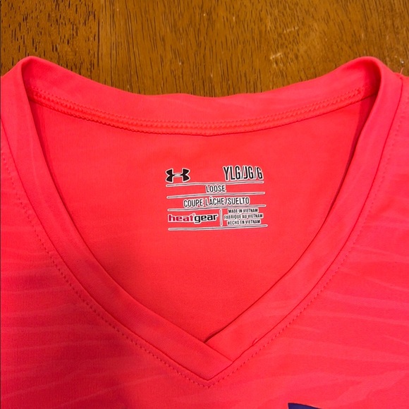 Girls Under Armour Pink/Orange/Coral V-Neck T-Shirt Size Youth Large - Picture 3 of 7